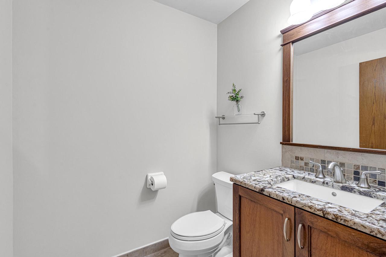 15647 West Brook DRIVE