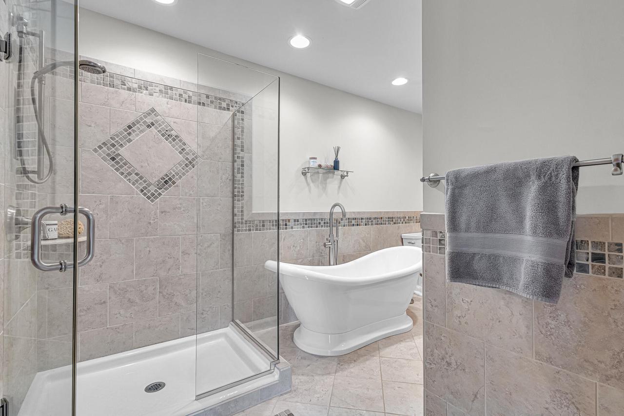 15647 West Brook DRIVE