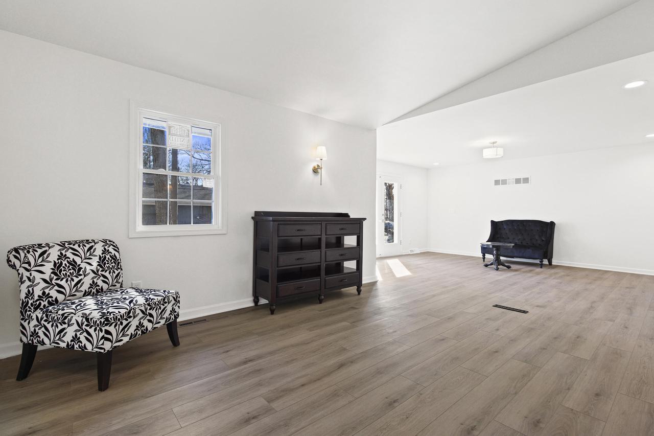 2030 La Chandelle COURT