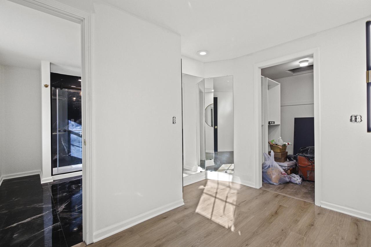 2030 La Chandelle COURT