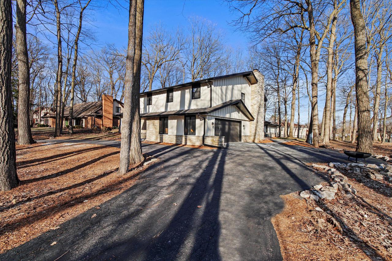 2030 La Chandelle COURT