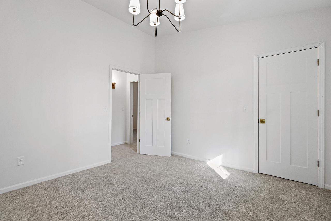 2030 La Chandelle COURT