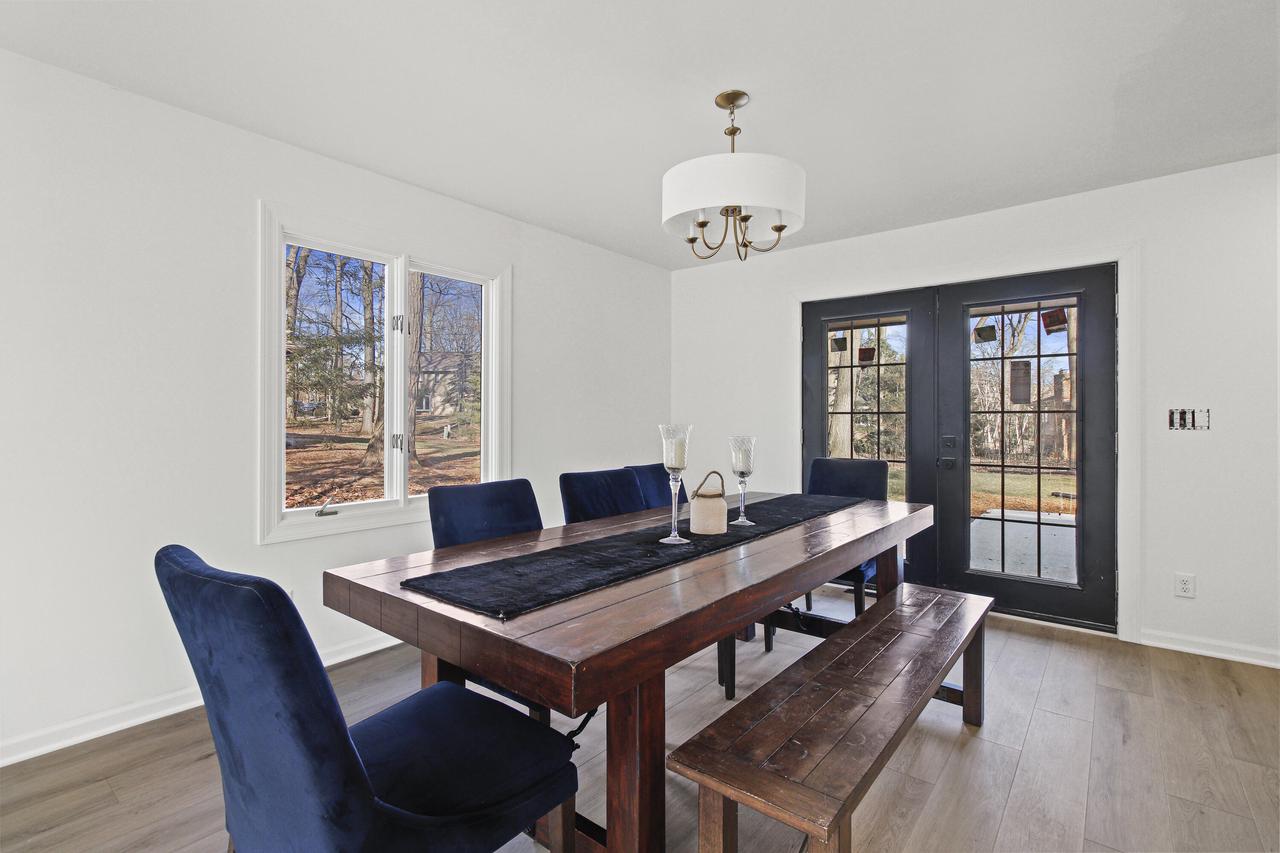 2030 La Chandelle COURT