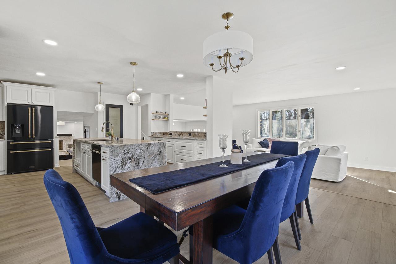 2030 La Chandelle COURT