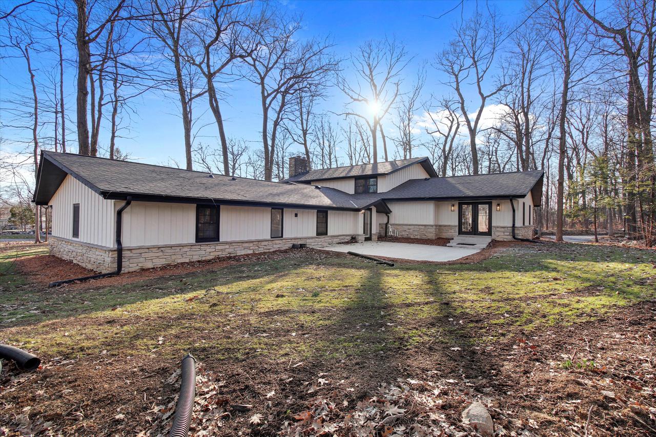 2030 La Chandelle COURT