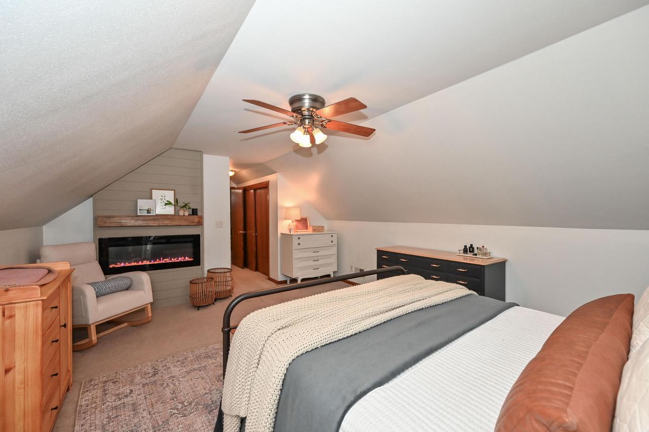 5544 South 42nd STREET