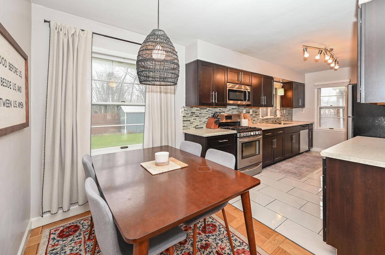 5544 South 42nd STREET