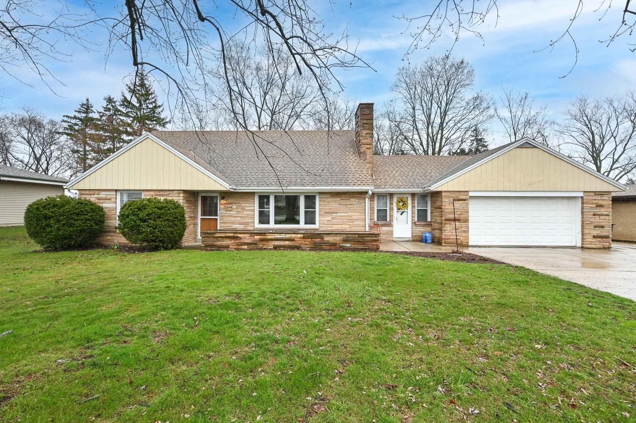 5544 South 42nd STREET