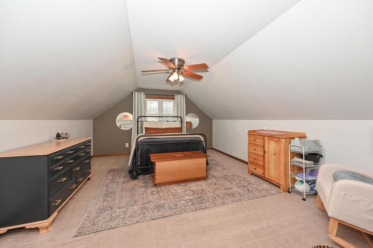 5544 South 42nd STREET