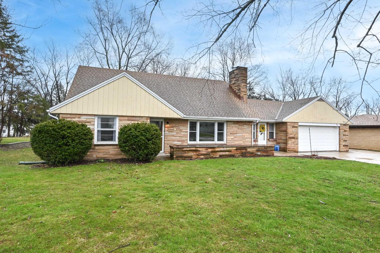 5544 South 42nd STREET