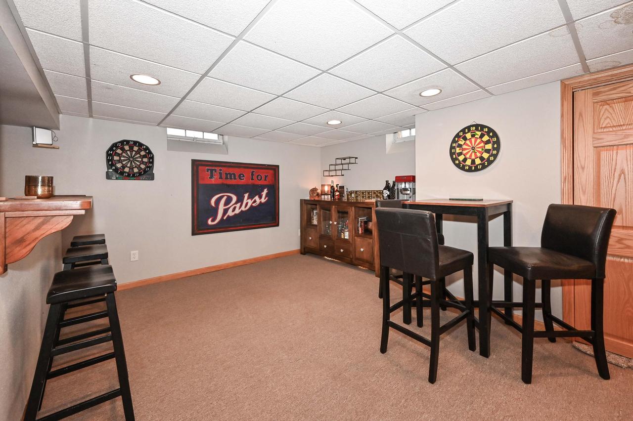 5544 South 42nd STREET