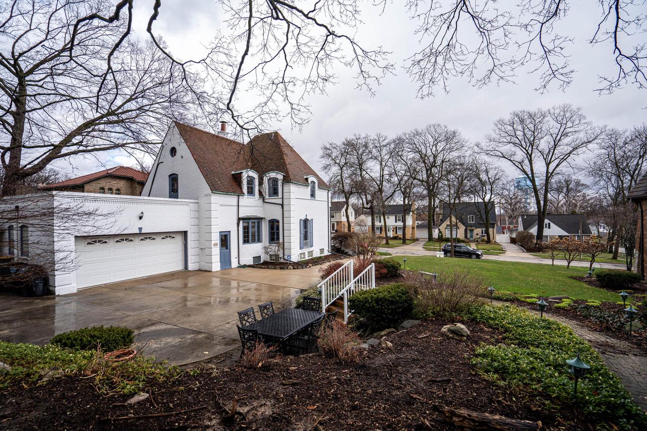 115 North 87th STREET