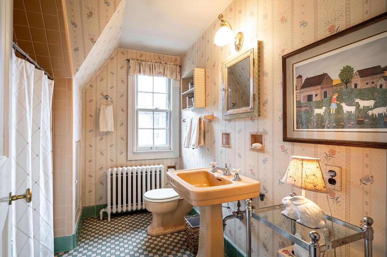 115 North 87th STREET