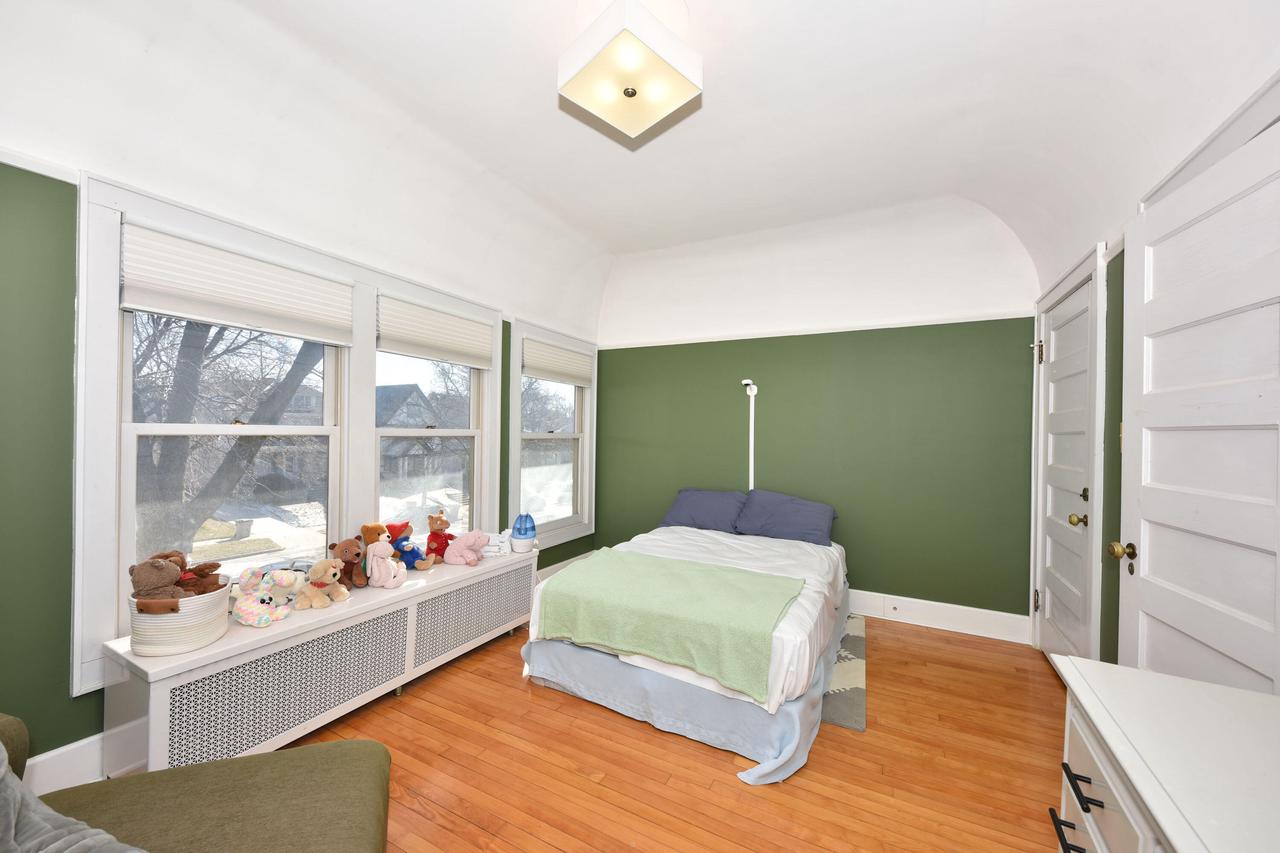 3057 North Murray AVENUE