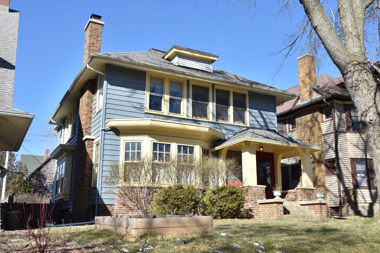 3057 North Murray AVENUE