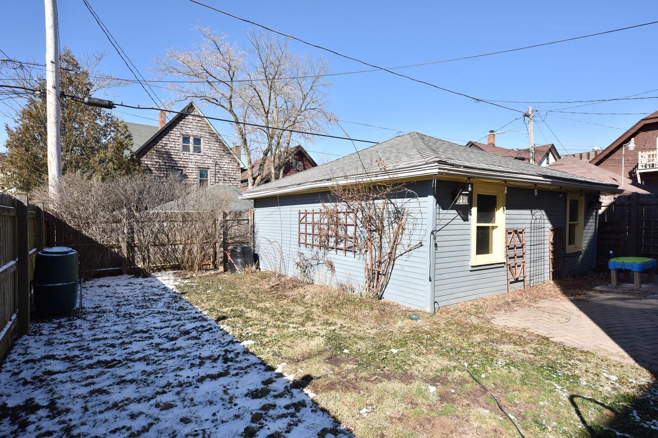 3057 North Murray AVENUE