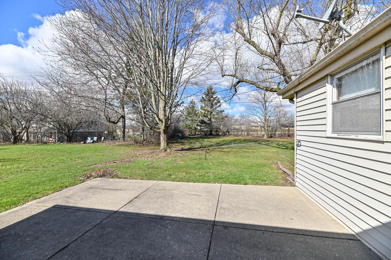 6044 Oakwood LANE WEST West