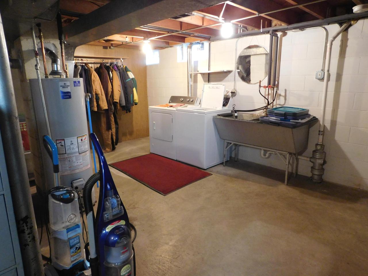 7732 West Cleveland AVENUE