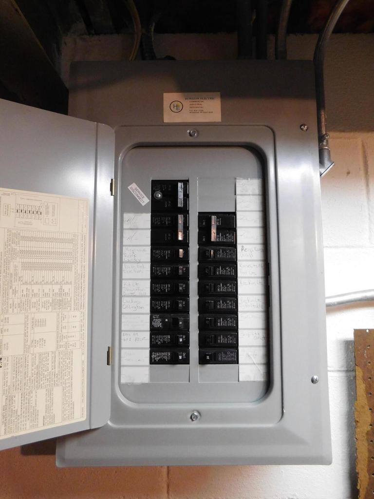 7732 West Cleveland AVENUE