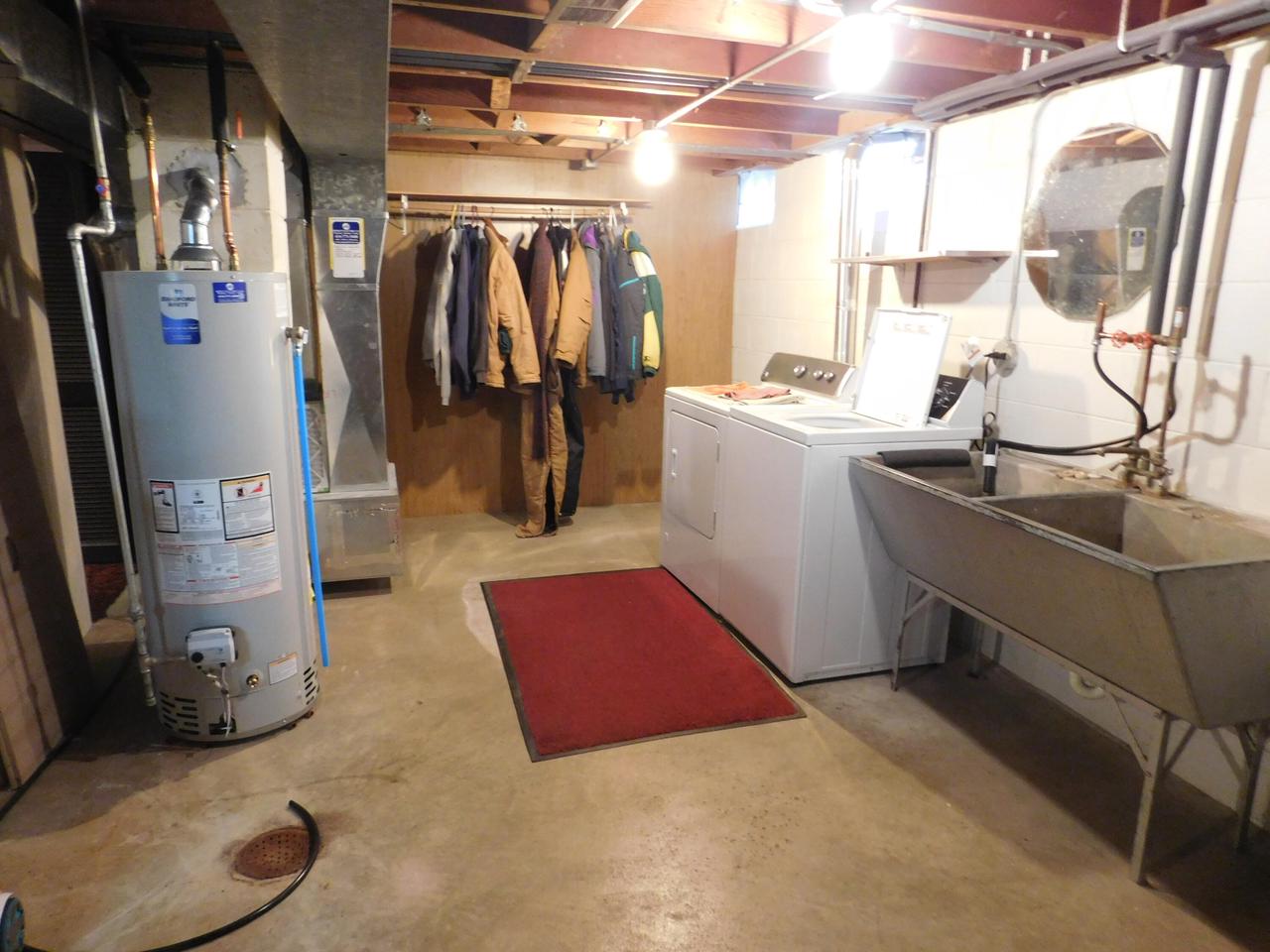 7732 West Cleveland AVENUE