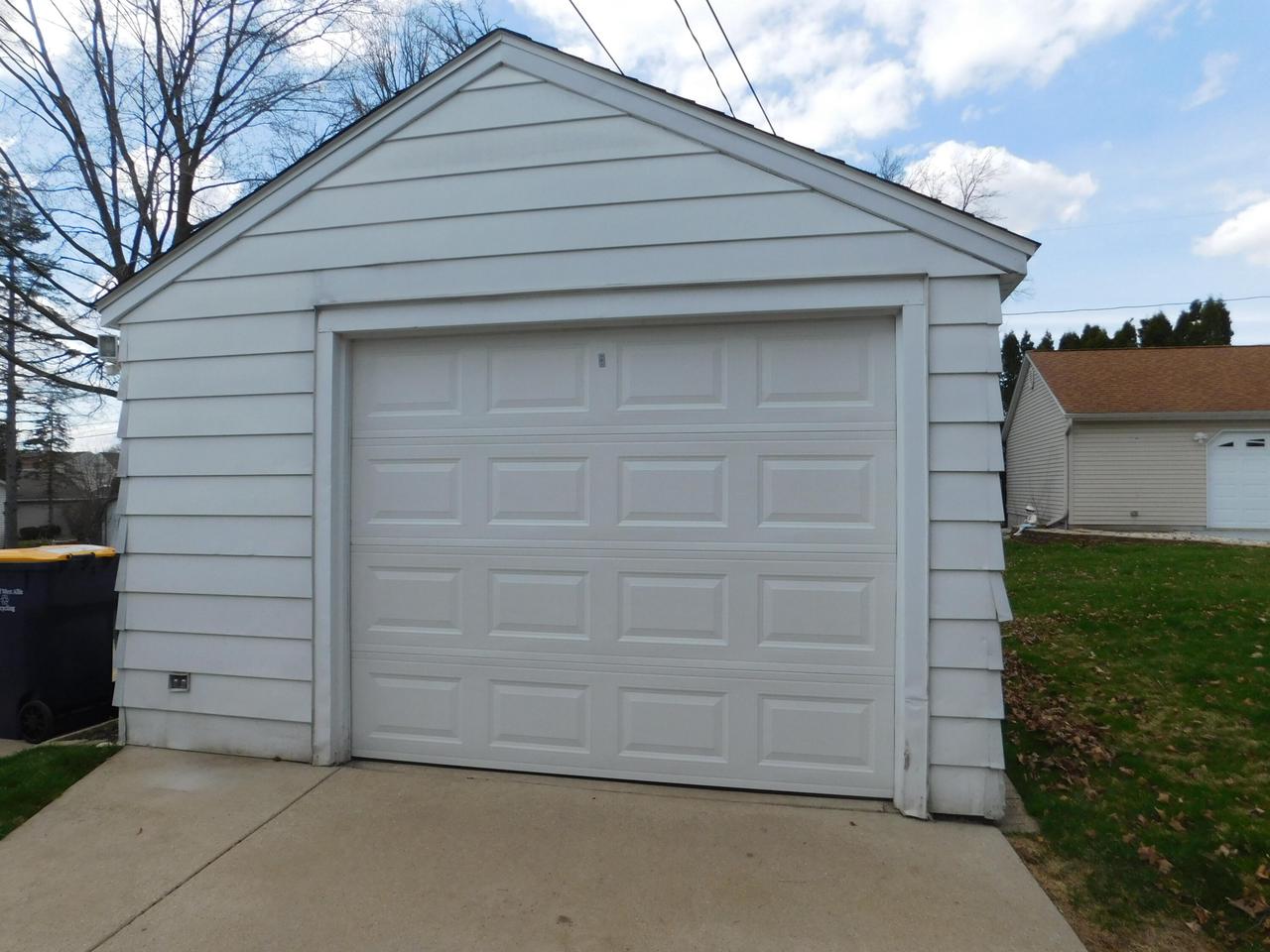 7732 West Cleveland AVENUE