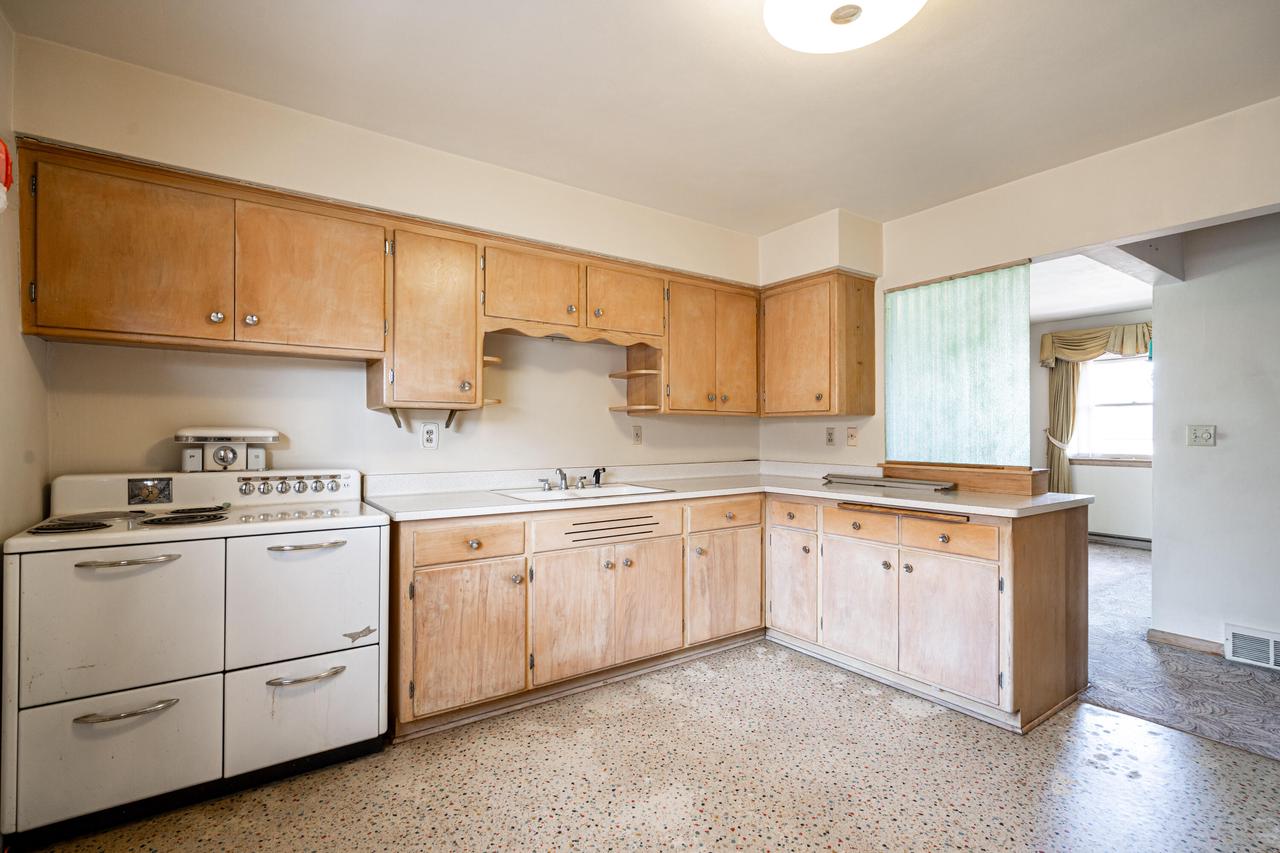 4078 North 61st STREET 4080