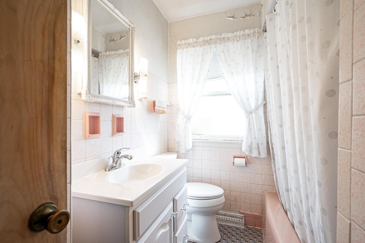 4078 North 61st STREET 4080