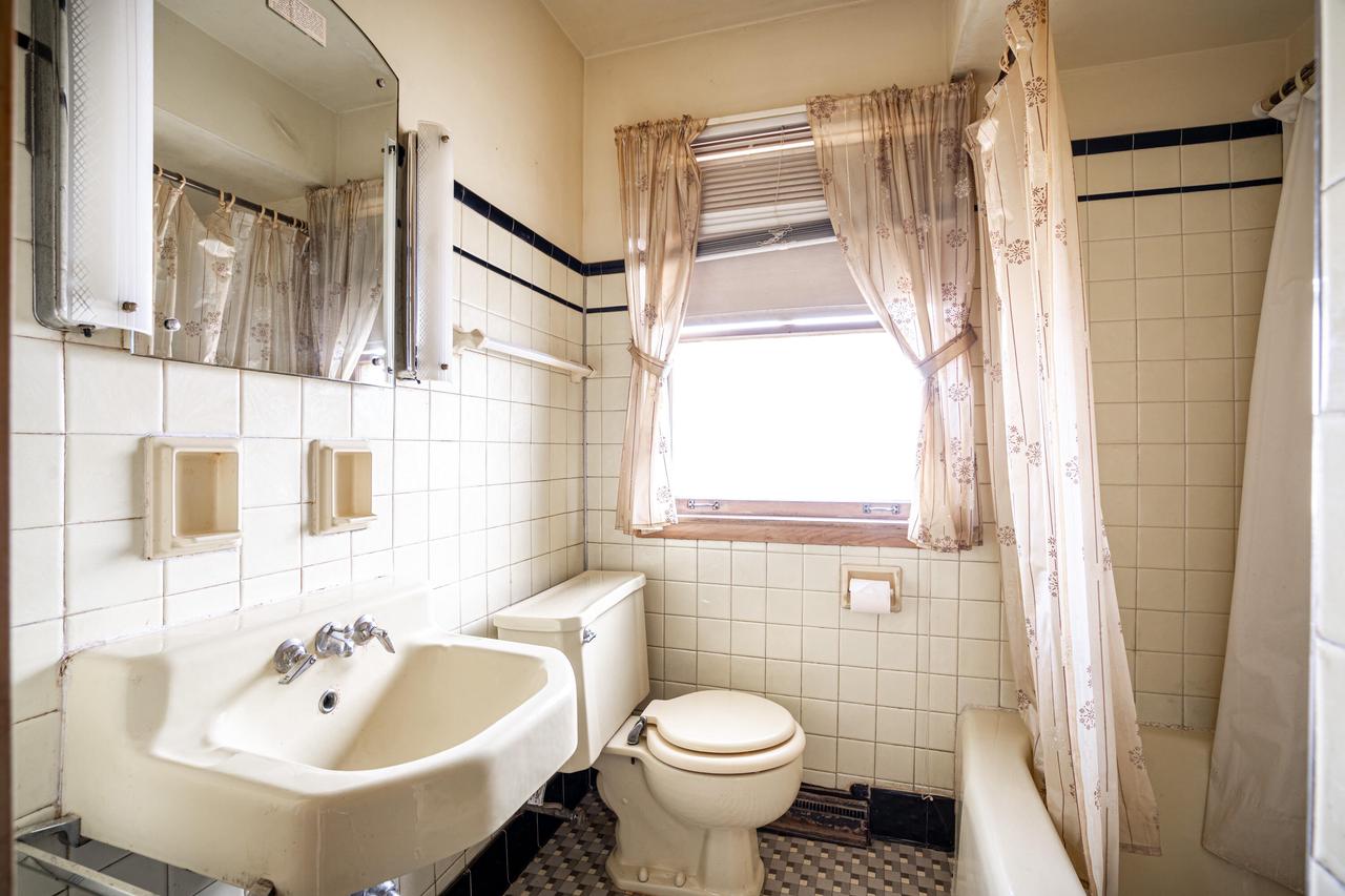 4078 North 61st STREET 4080