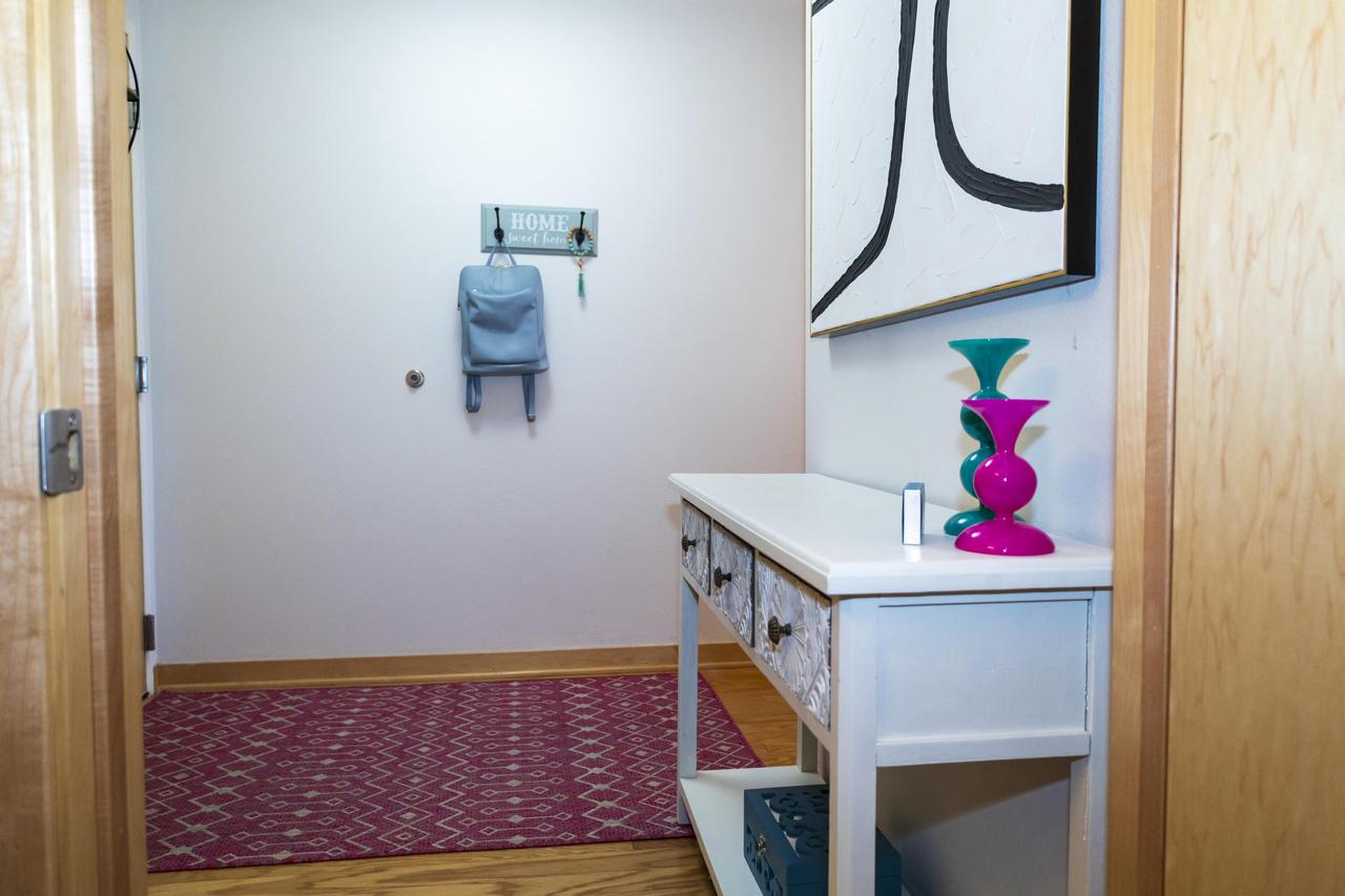 106 West Seeboth STREET 706