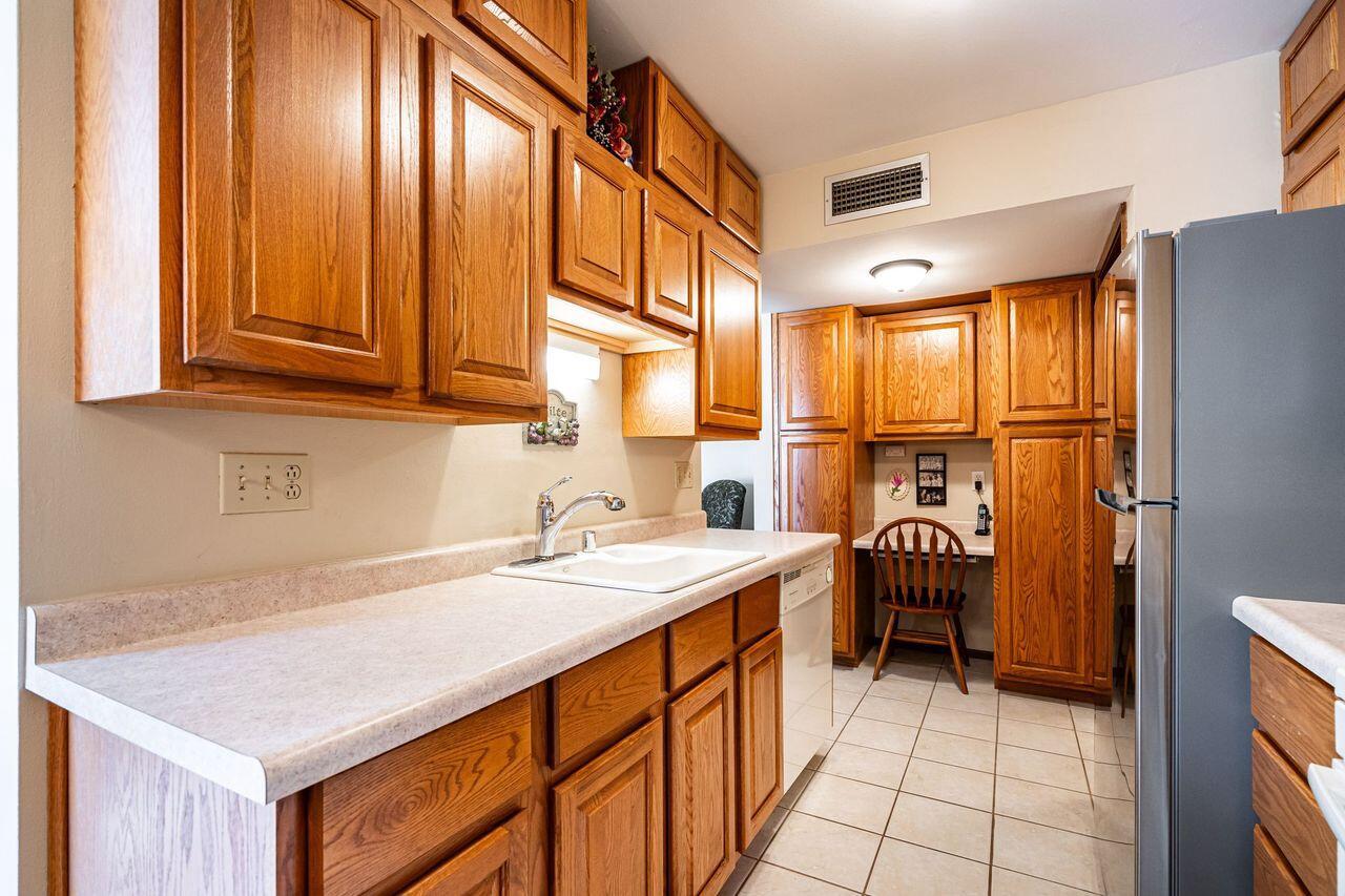 4117 West Rivers Edge CIRCLE 6