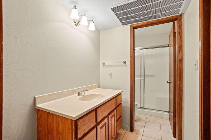 4117 West Rivers Edge CIRCLE 6