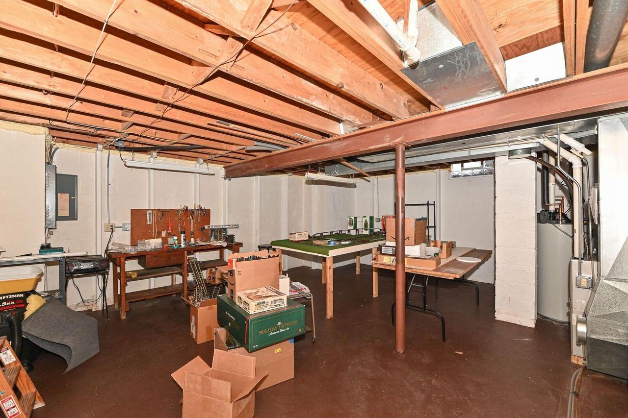 4023 South 71st STREET