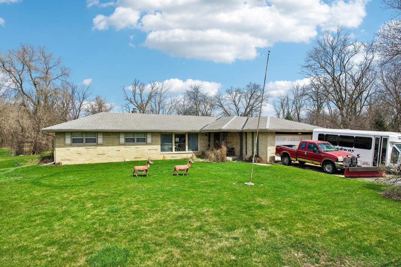 N56W14982 Silver Spring DRIVE