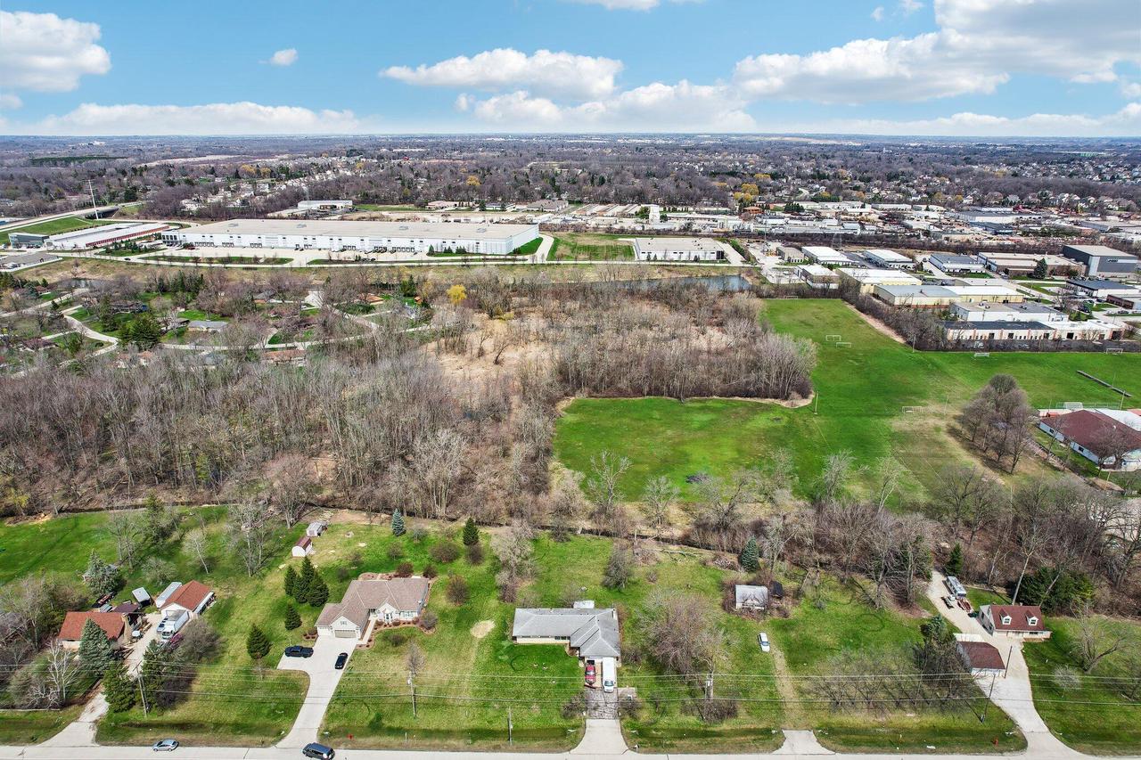 N56W14982 Silver Spring DRIVE