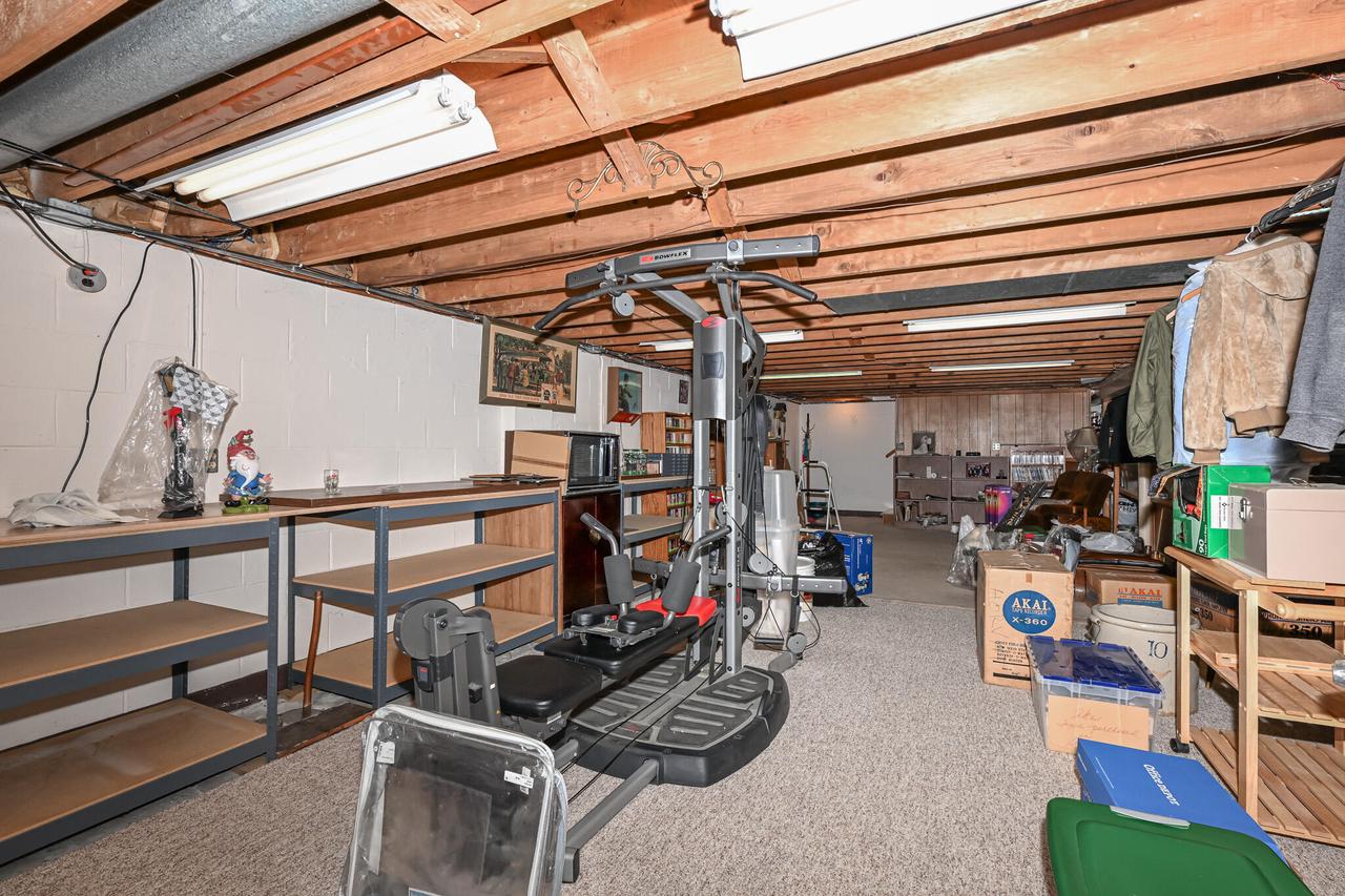 3040 West Forest Hill AVENUE