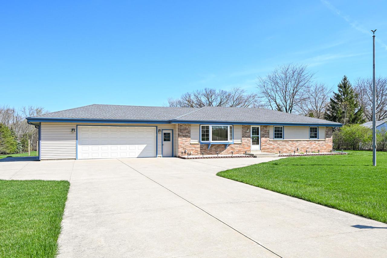 3040 West Forest Hill AVENUE