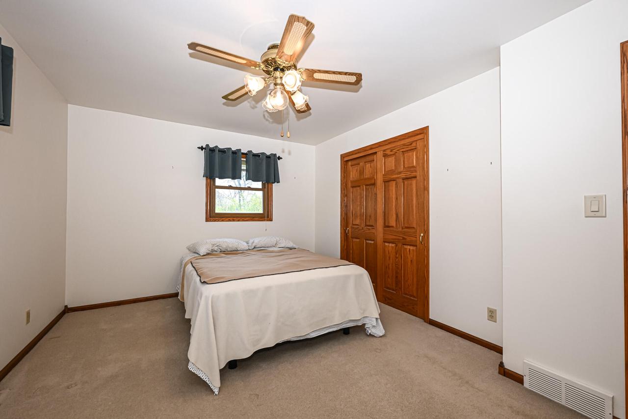 3040 West Forest Hill AVENUE