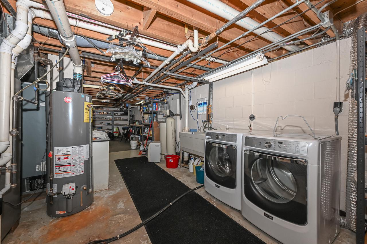 3040 West Forest Hill AVENUE