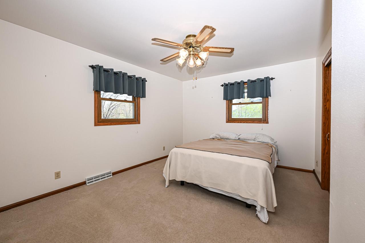 3040 West Forest Hill AVENUE