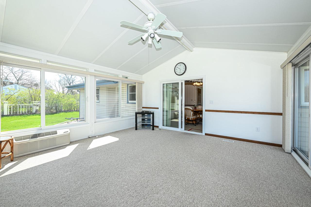 3040 West Forest Hill AVENUE