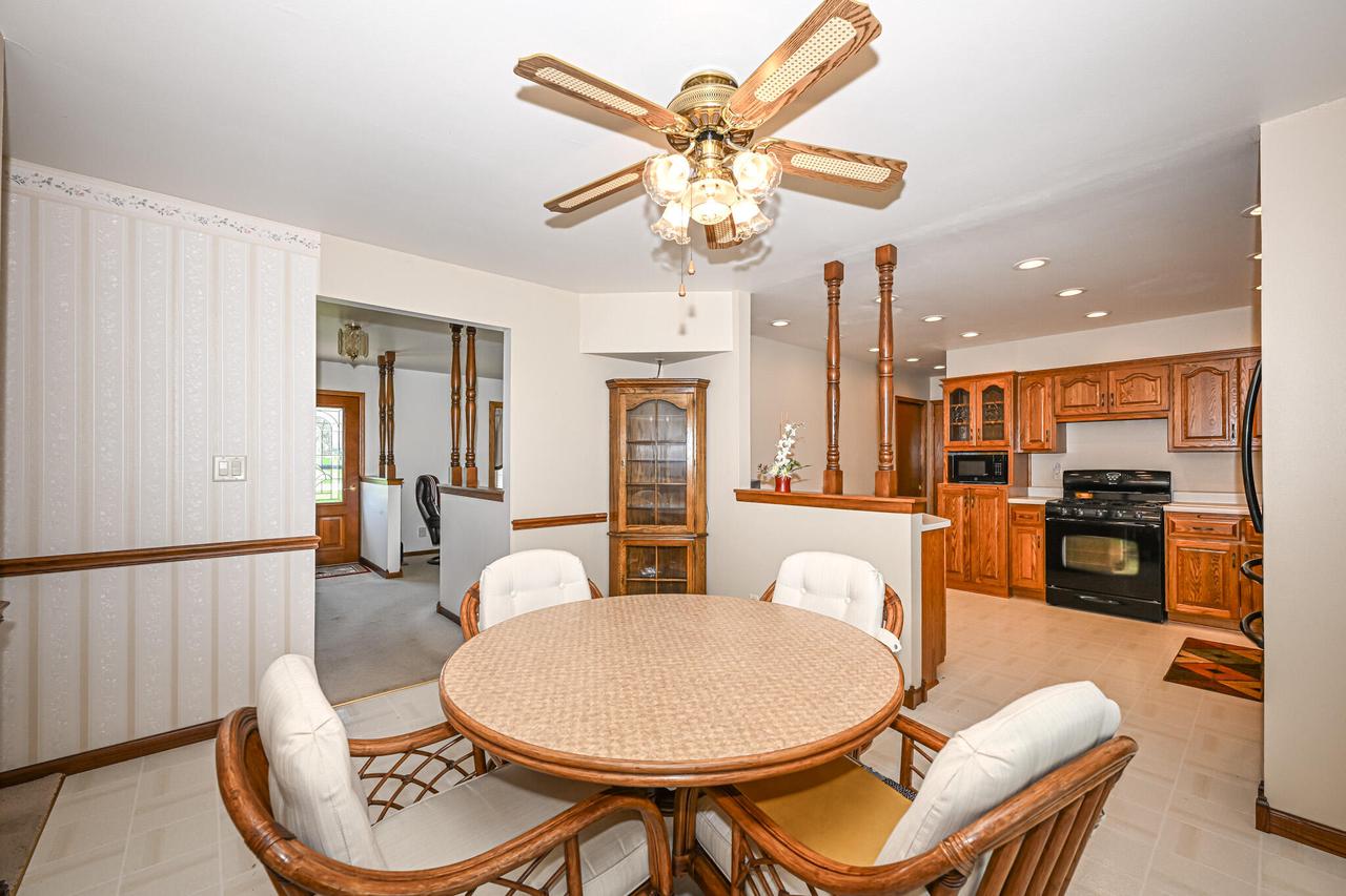 3040 West Forest Hill AVENUE