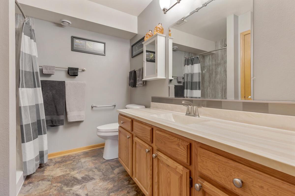 4977 West Maple Leaf CIRCLE