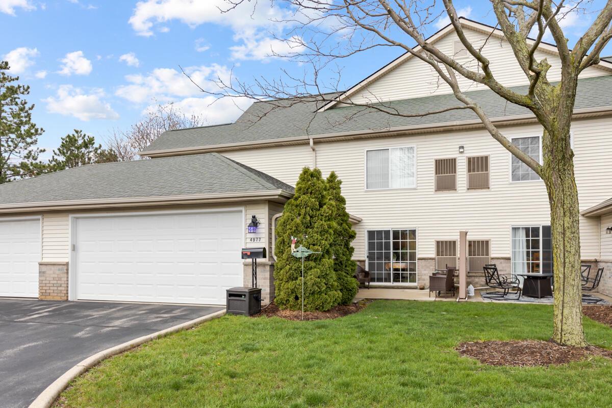 4977 West Maple Leaf CIRCLE