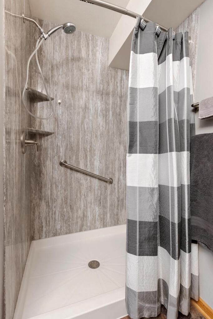 4977 West Maple Leaf CIRCLE