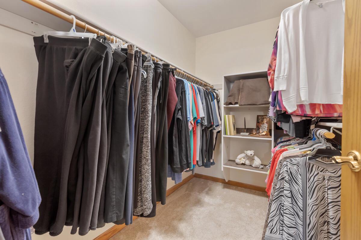 4977 West Maple Leaf CIRCLE