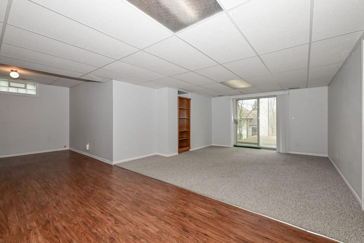 19110 Emerald DRIVE 19120