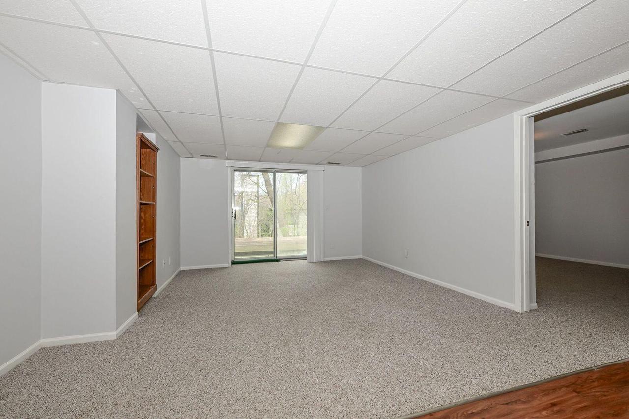 19110 Emerald DRIVE 19120