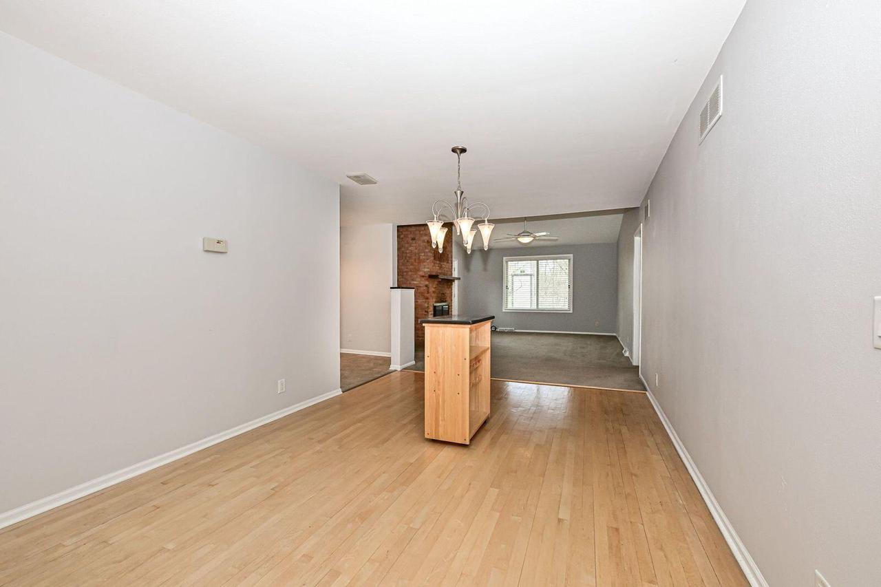 19110 Emerald DRIVE 19120