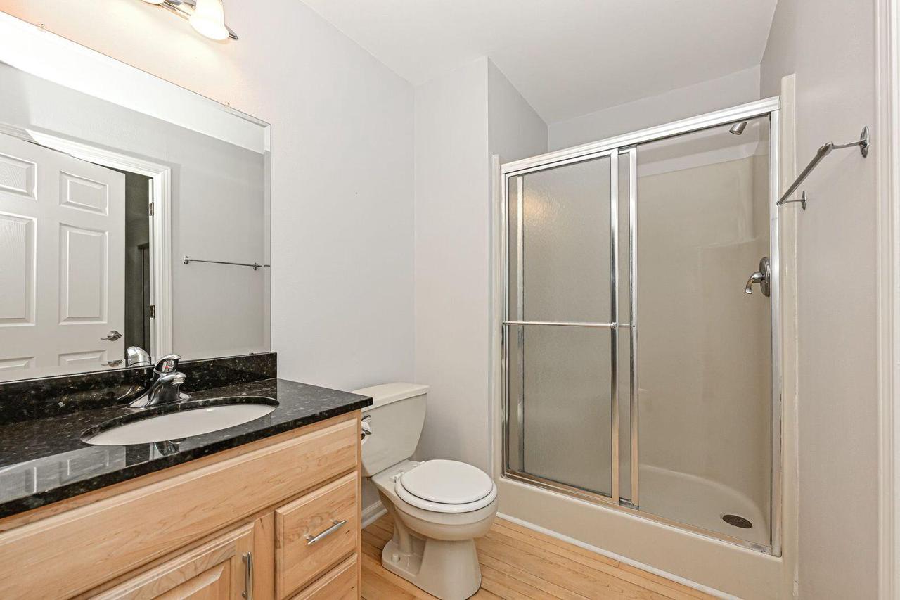 19110 Emerald DRIVE 19120