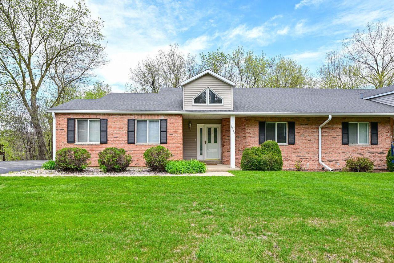 19110 Emerald DRIVE 19120